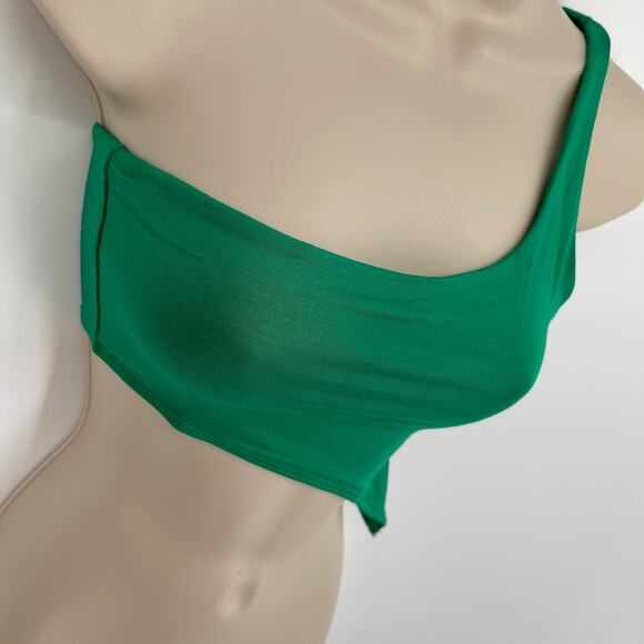 Naked Wardrobe Green Smooth Side Asymmetrical Crop Top NEW Sz M Style NW-T2619 - Picture 2 of 7
